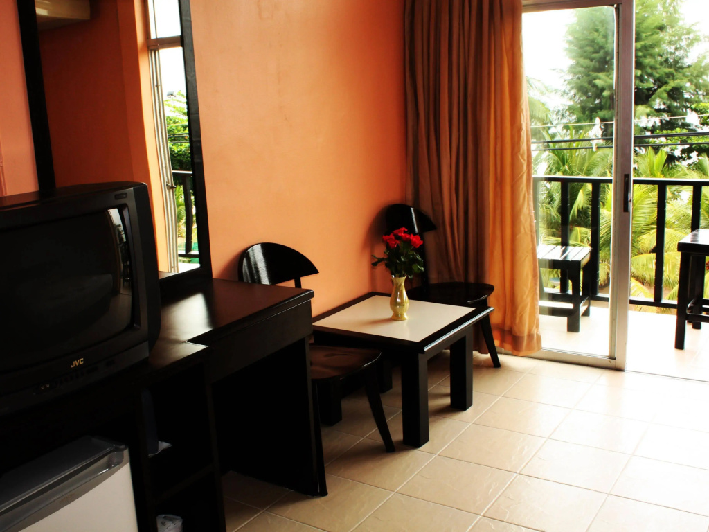 Opal House Hotel & Restaurant
