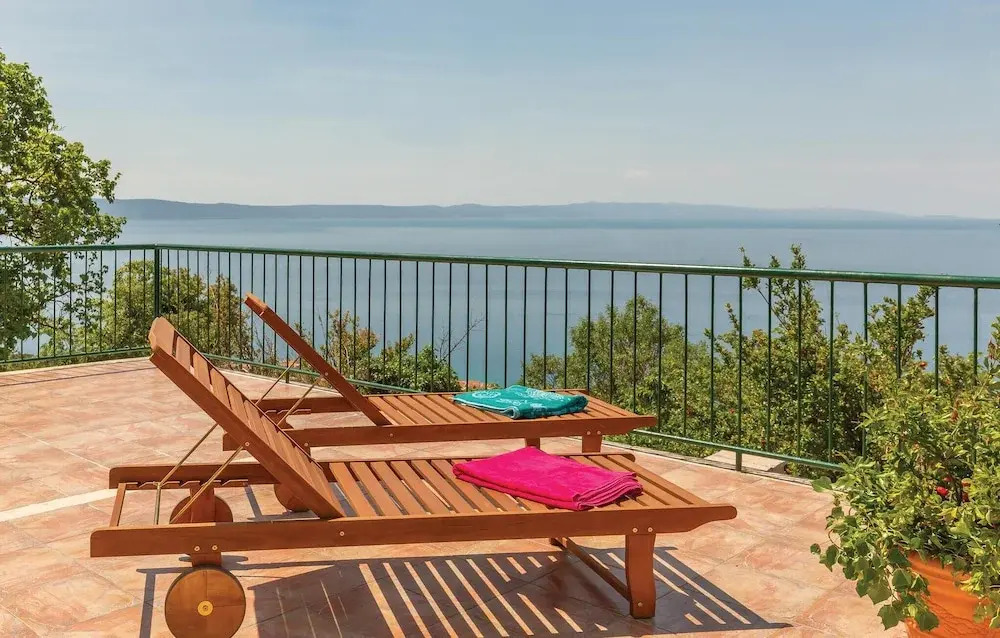 Two-Bedroom Holiday Home In Tucepi