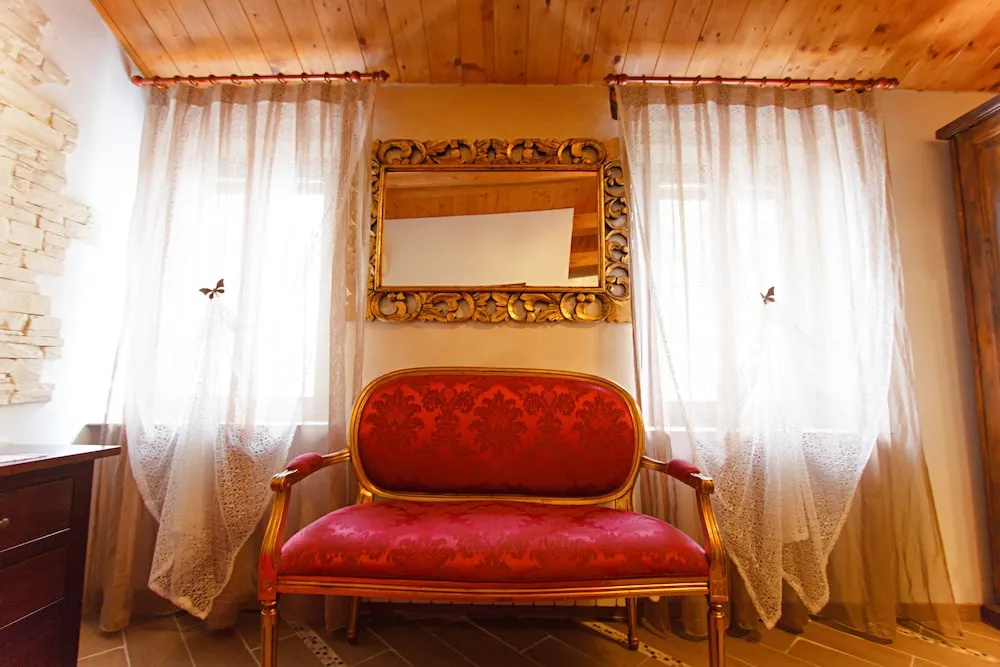 Eden Lilli - B & B Cartoceto