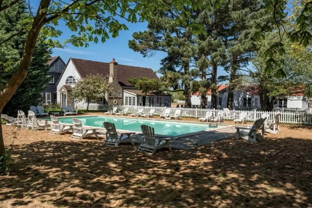 Chase Cottage / 3-bed Home on Osea Island, Essex