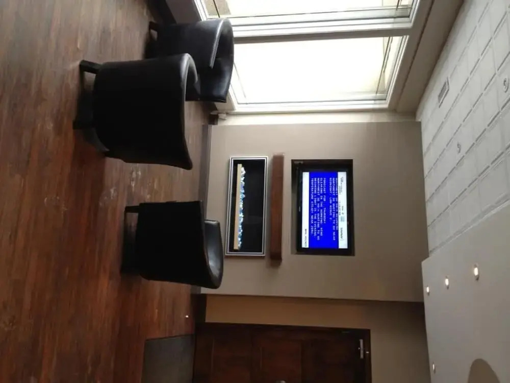 Airport Motor Inn