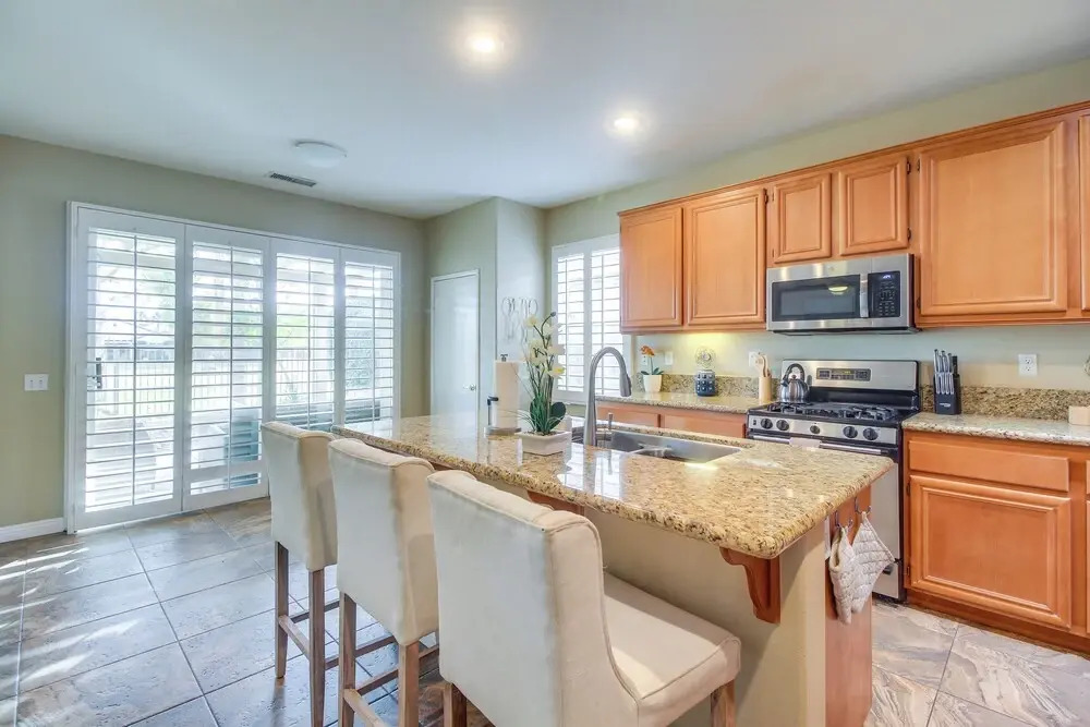 1 Mi to Coachella: Indio Home w/ Community Perks!