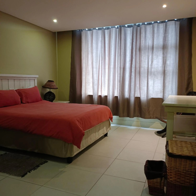 Accommodation Front - Tastefully Furnished 6 Sleeper with Ocean Views