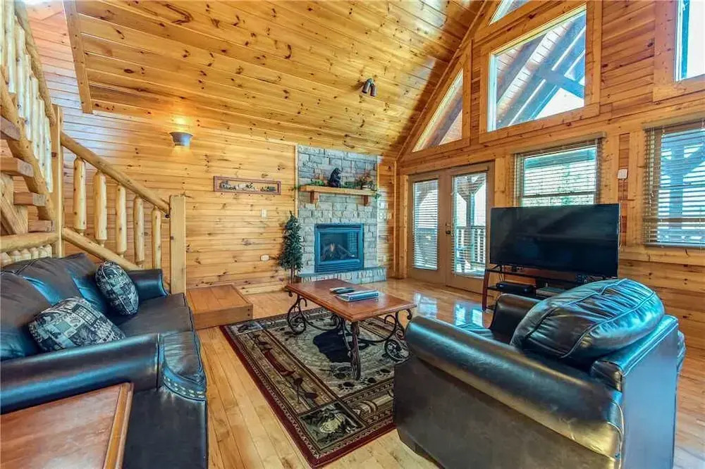Mountain Dreams II 3 Bedroom Home with Hot Tub