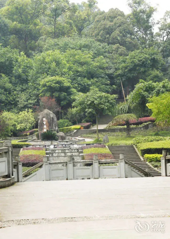 Mount Emei Xianhelou Hotel
