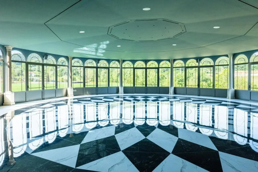 Amoure Hotel - The Leading Hotels of the World