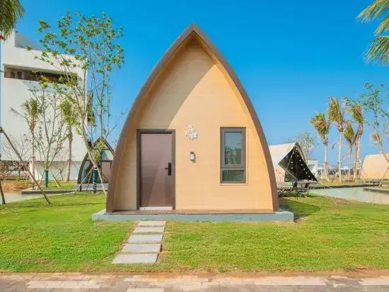 Yingge Treading on the Waves Boat House Homestay