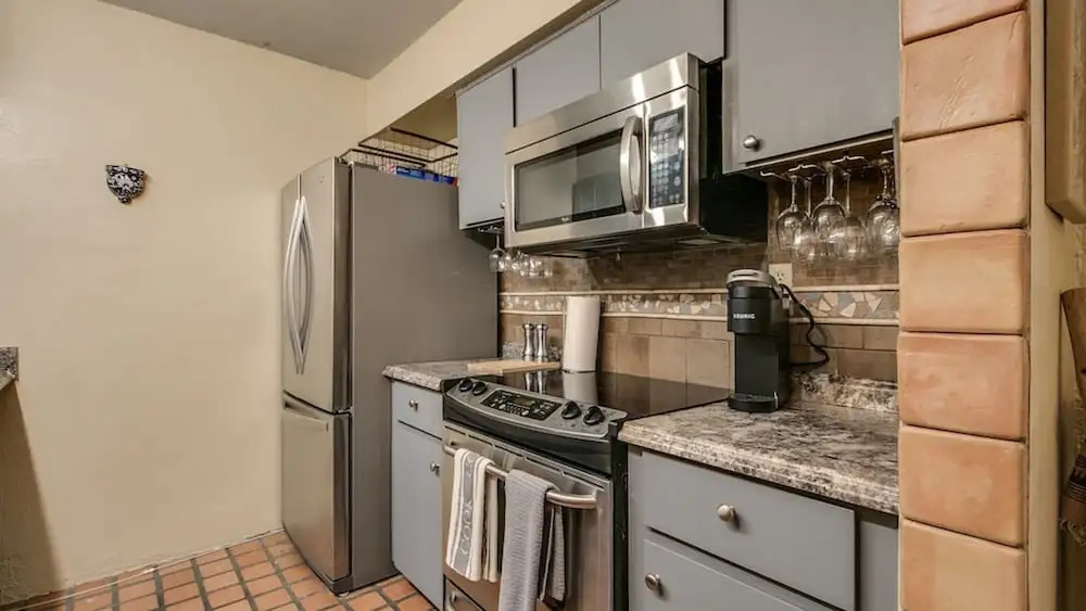 Charming 1-bdrm Condo Steps to Old Town Scottsdale