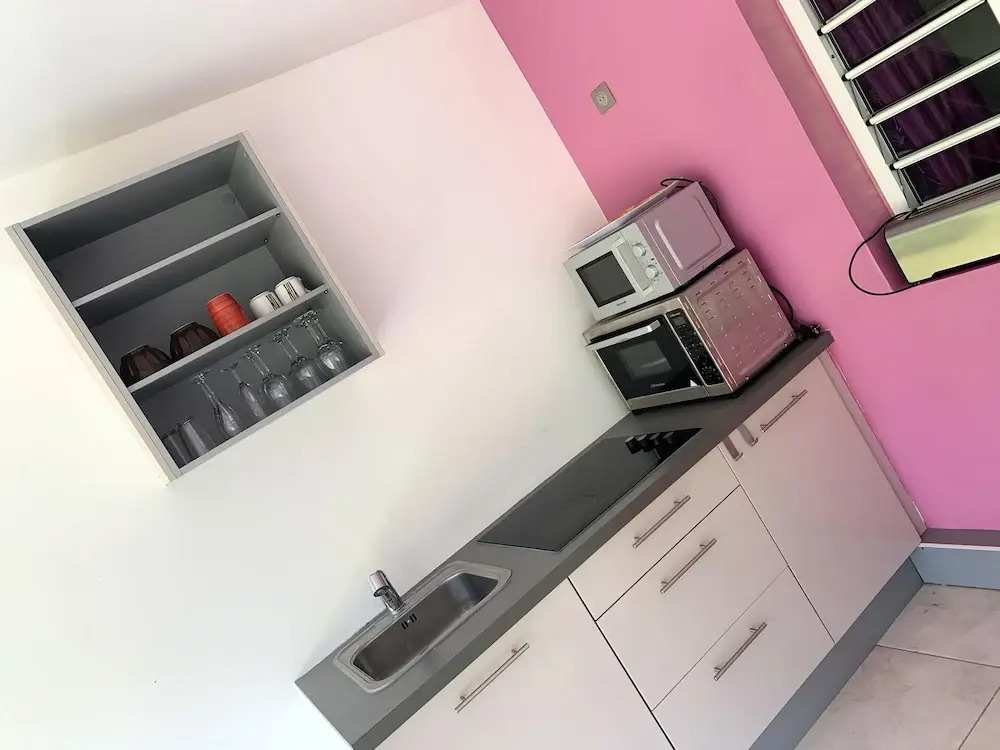 Studio In Le Gosier With Shared Pool Enclosed Garden And Wifi