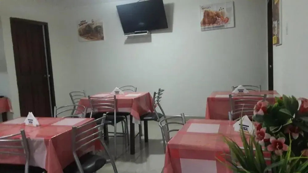 Hostal Huella's