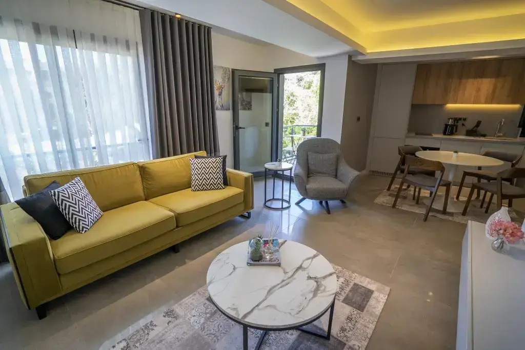 Ayayorgi Homes