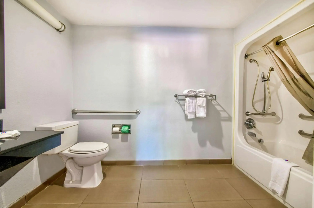 Motel 6-Arlington, TX