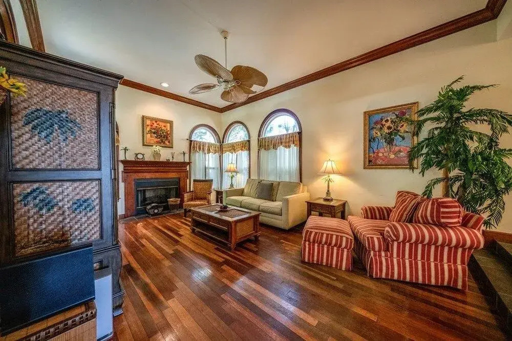 Casa de Mediterranean Home