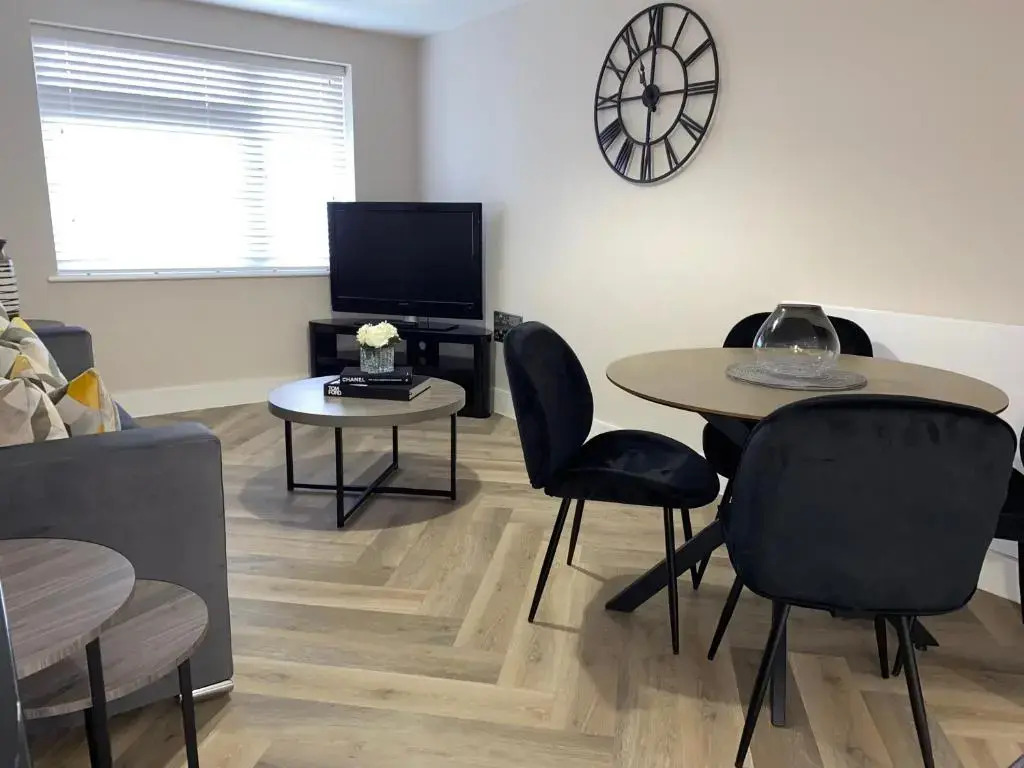 Roomotel - Sir Robert Peel Court