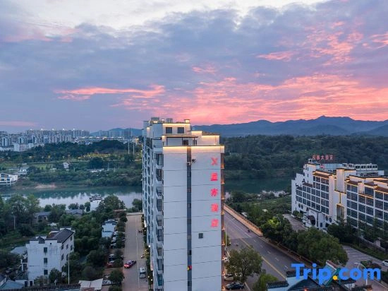Star Hotel