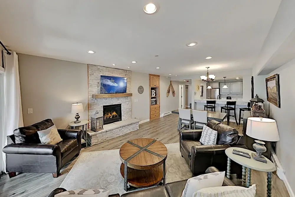 Ski-in, Ski-out At The Ge With Heated Pool Studio Bedroom Condo