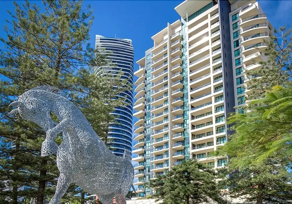 Broadbeach on the Park 2 Bedroom Apartment