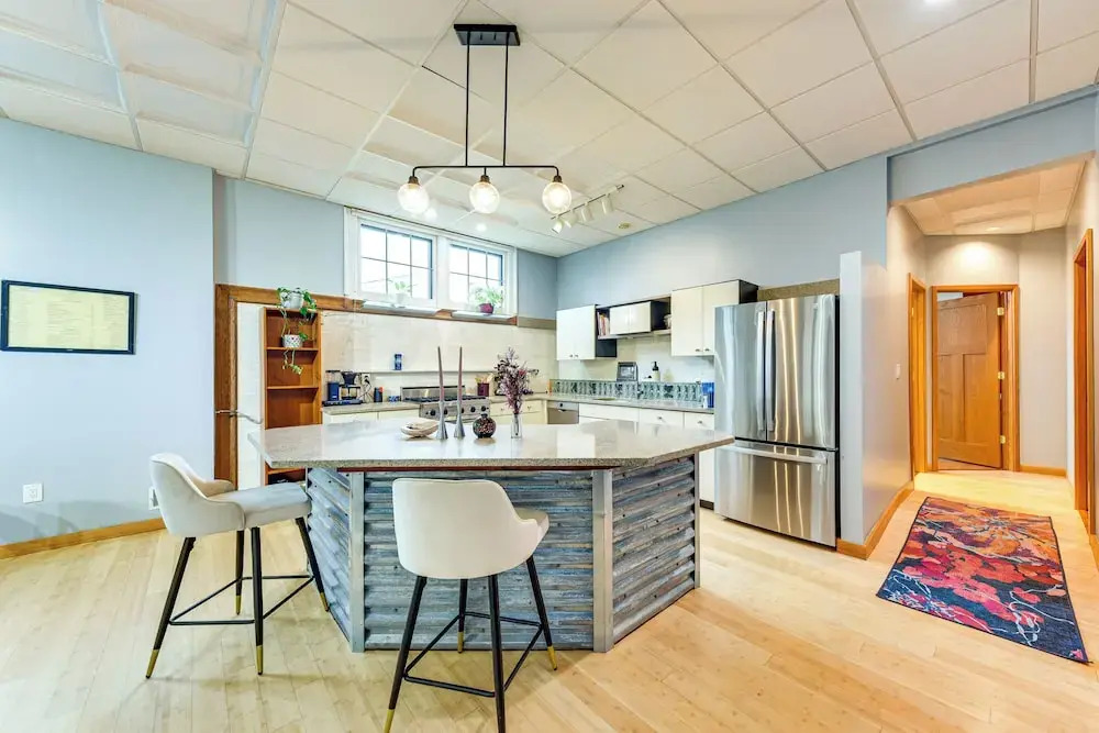 Long-term Stay in Milwaukee! Pet-friendly Condo