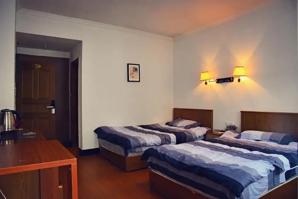 Mount Huangshan Tangkou 30 degrees north latitude Inn