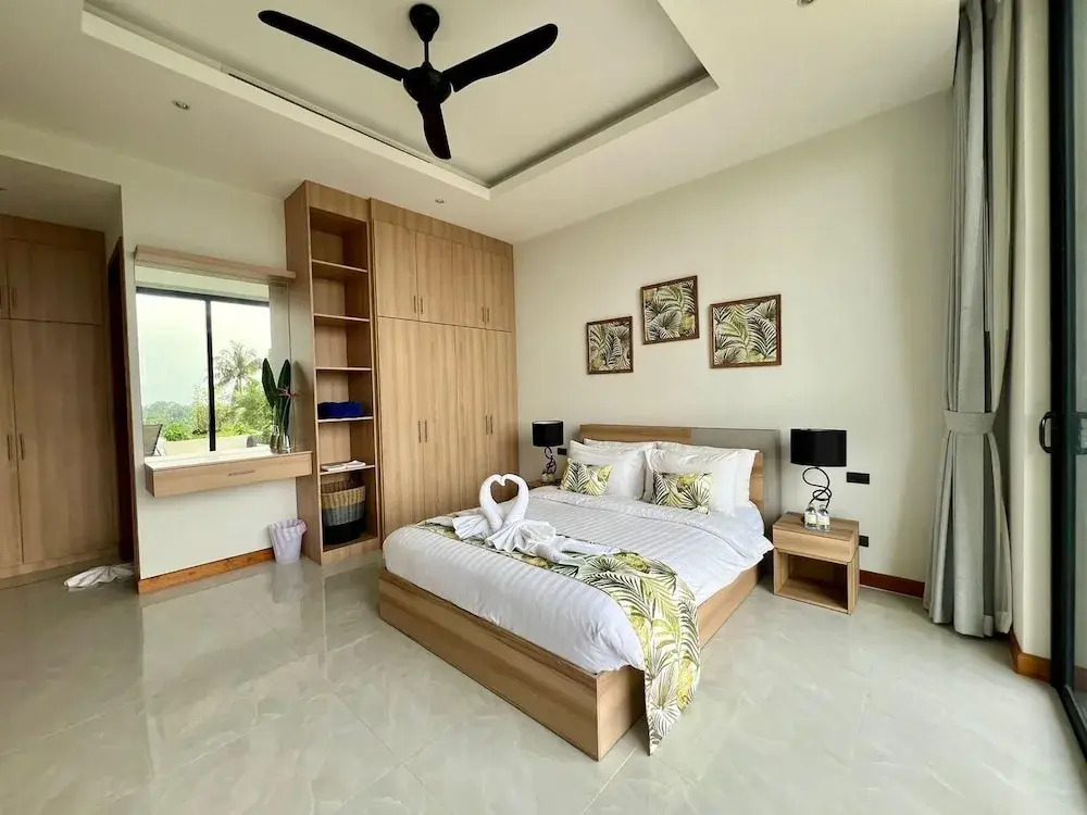 Michel Tropical Seaview Pool Villas