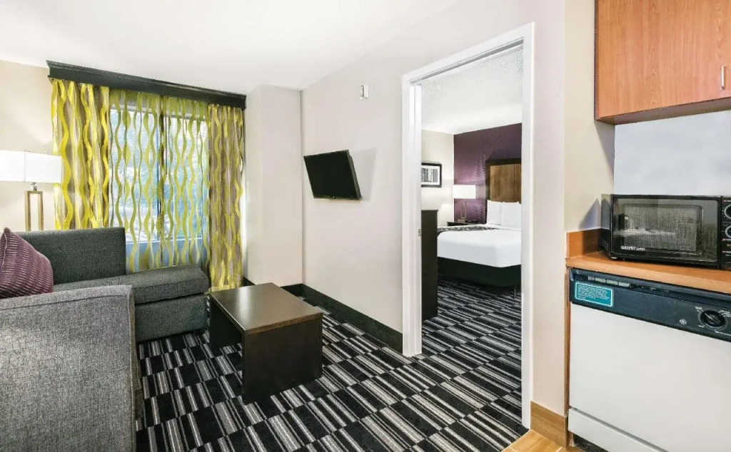 La Quinta Inn & Suites by Wyndham Houston North-Spring