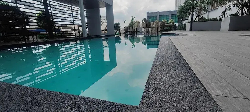 THR1 Cozy Studio with Netflix SKYTREES
