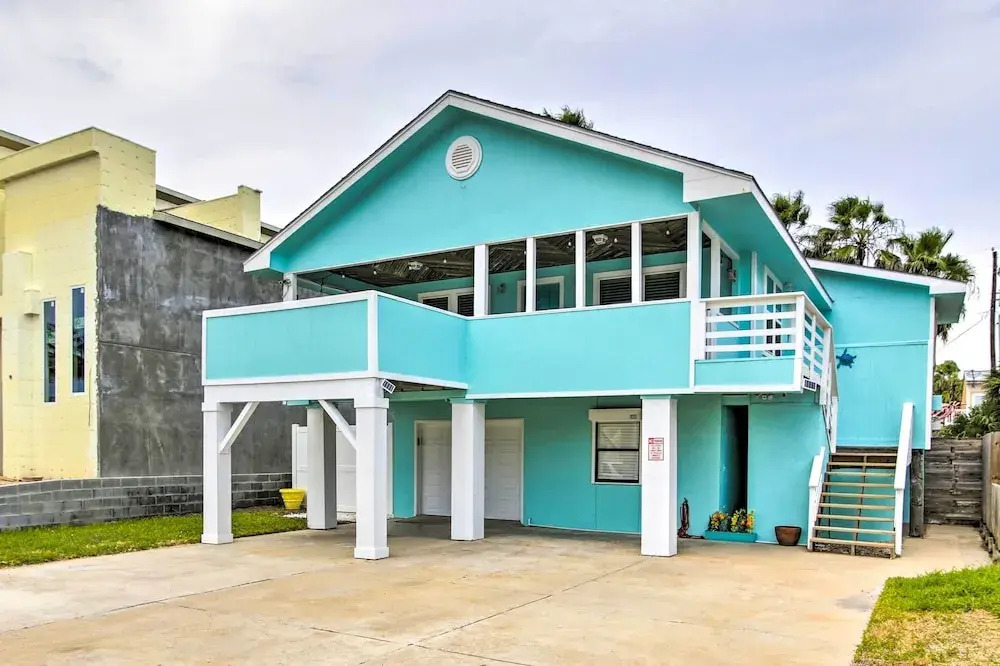 Beach Home w/ Pool & Hot Tub < 1 Block to Beach!