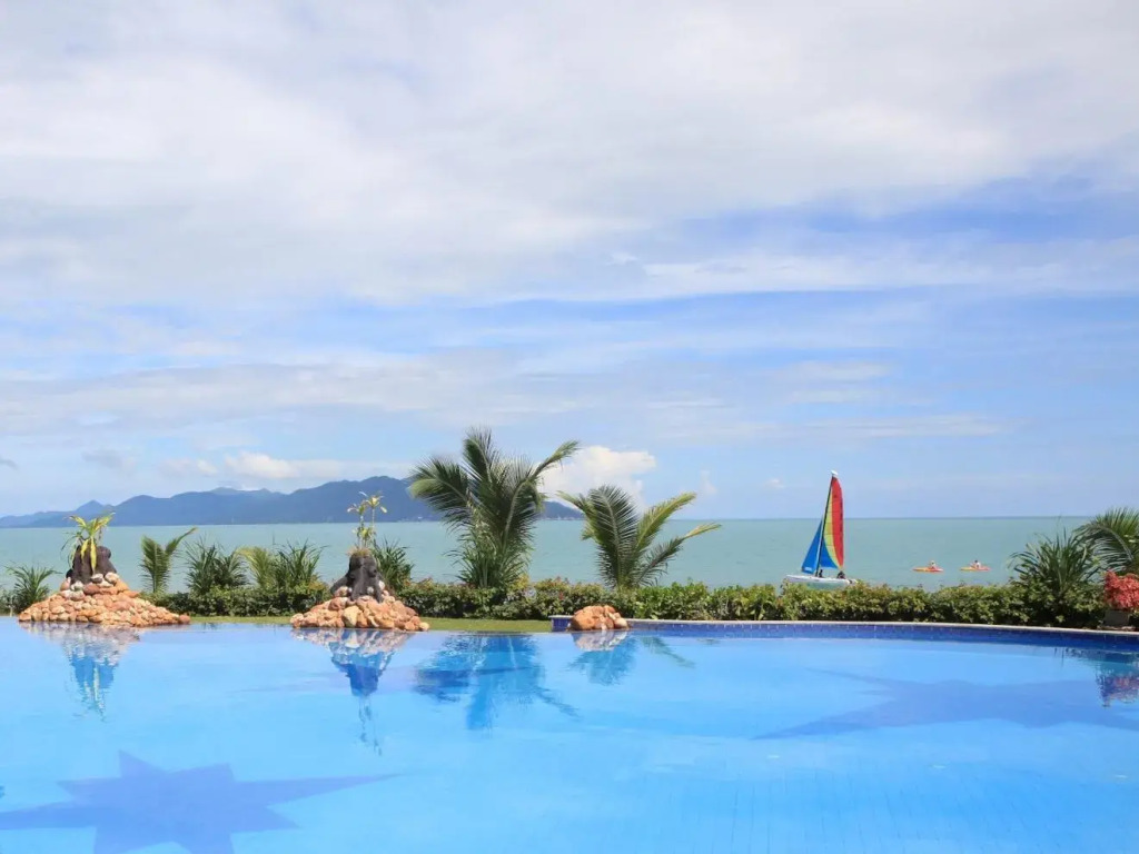 Nantra Thongson Bay Resort & Villas
