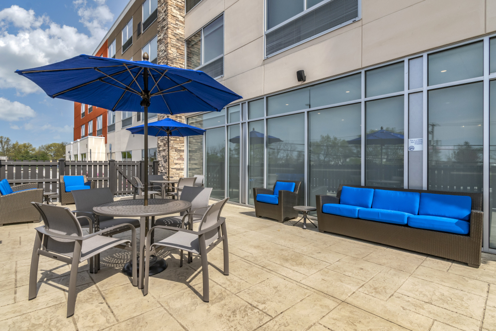 Holiday Inn Express & Suites Lancaster - Mount Joy by IHG