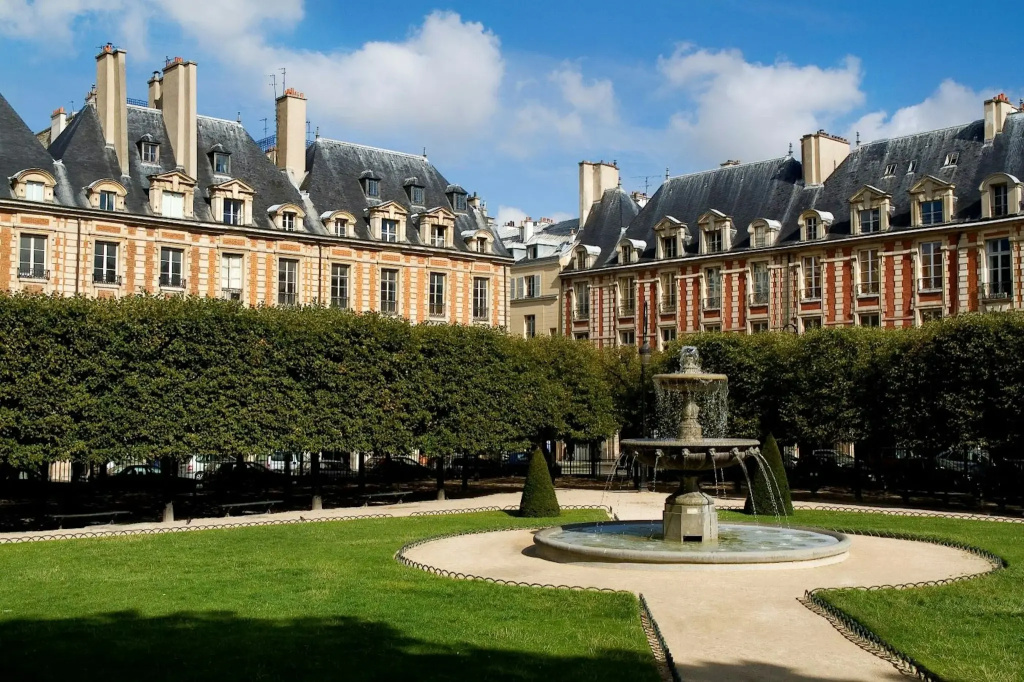 Le Pavillon de la Reine & Spa, Place des Vosges