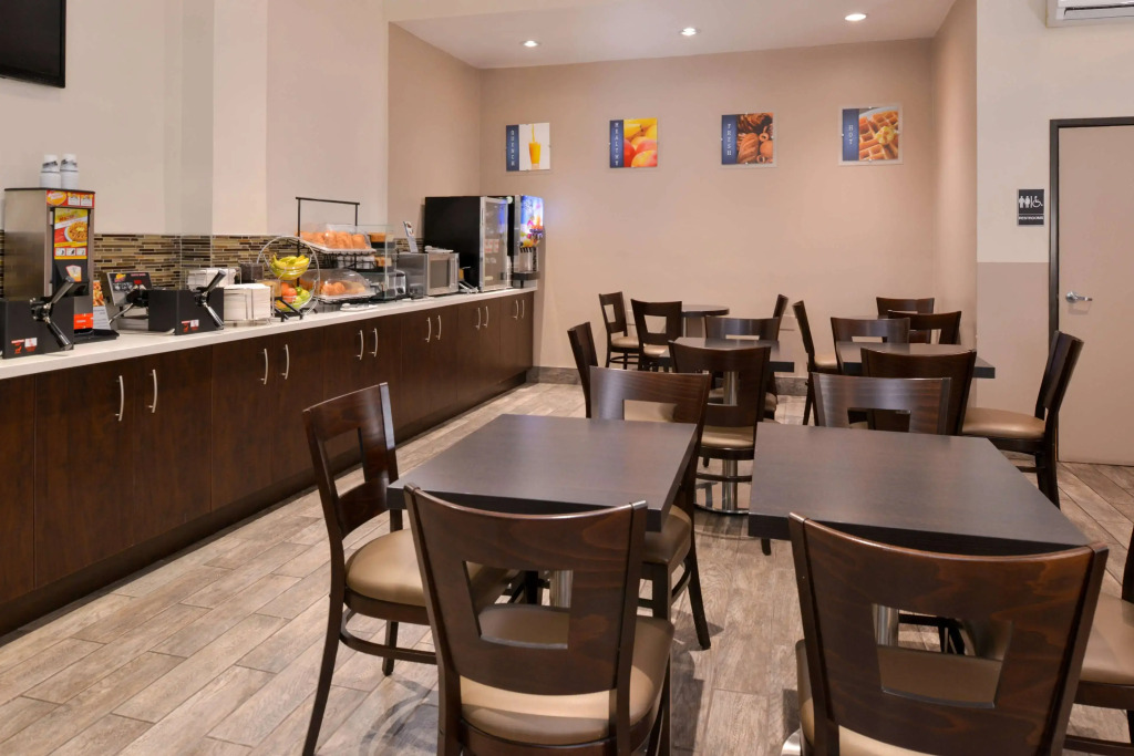 Best Western Airpark Hotel - LAX Airport LA Stadium