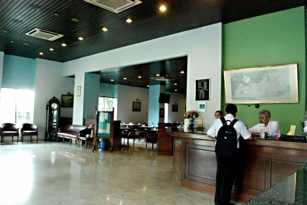 Super OYO Townhouse 1 Hotel Salemba