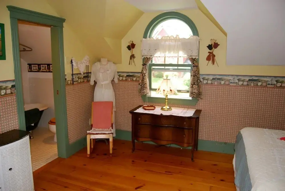 Bugaboo Cottages