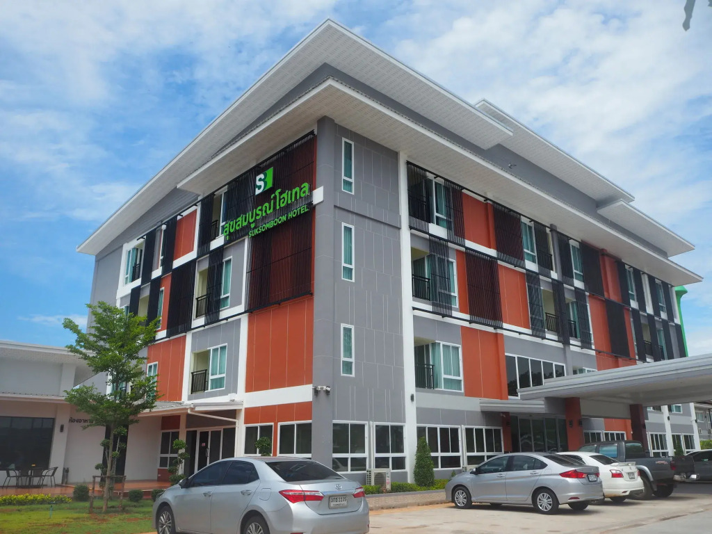 Suksomboon Hotel