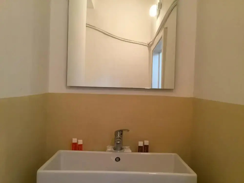 Neri 33 in Firenze With 3 Bedrooms and 2 Bathrooms