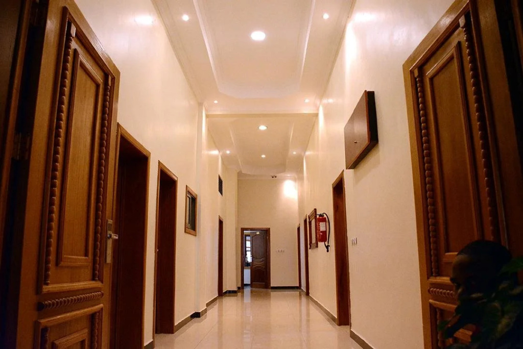 La Posh Hotel