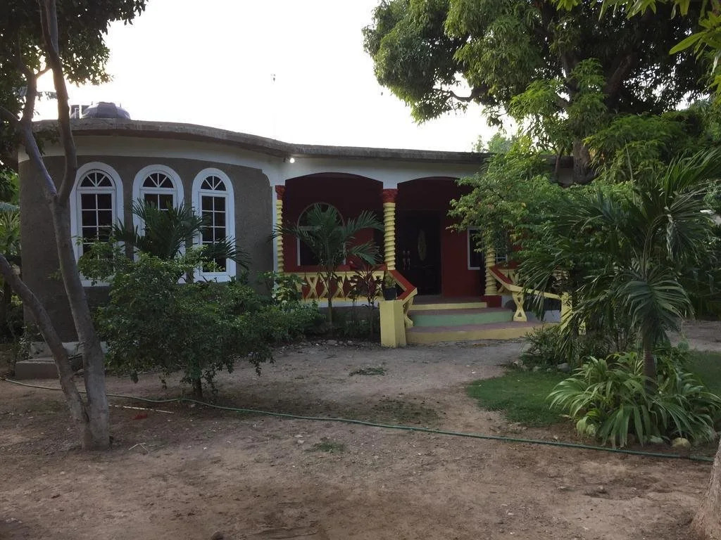 Mango Inn Kingston