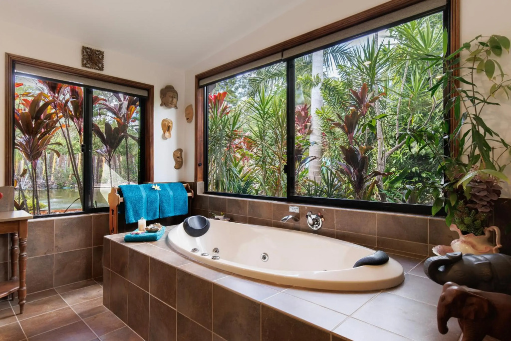 Eclectic Oasis in Doonan, Sunshine Coast