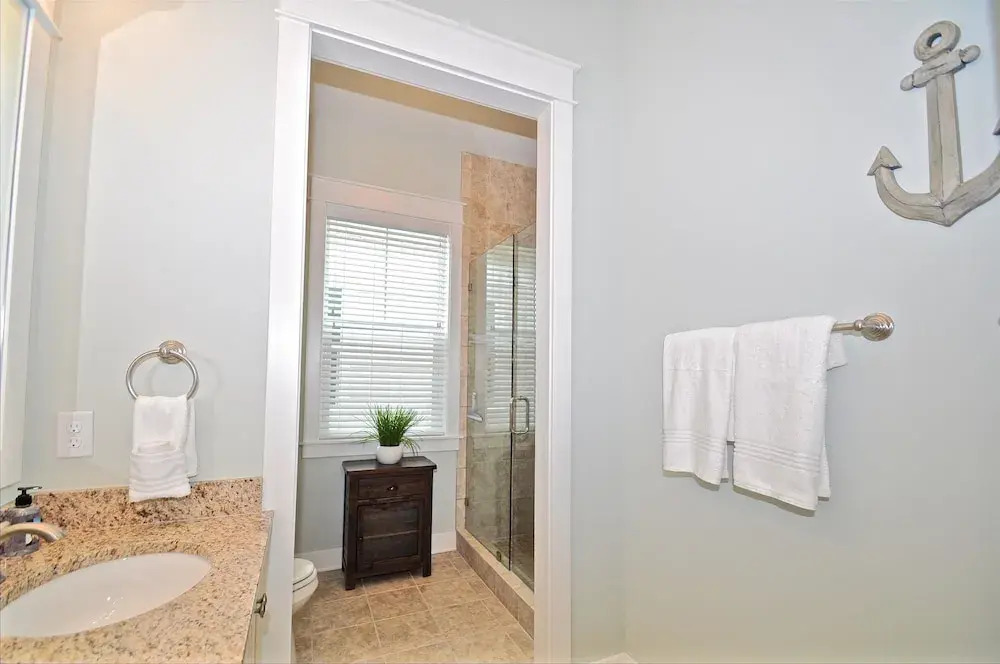 Time to Chill 3 Bedroom Condo By Coastal Dreamin