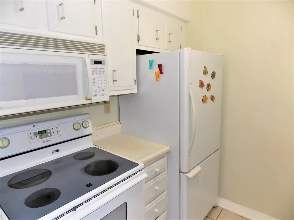 The Cocoanuts 1 Bedroom Condo