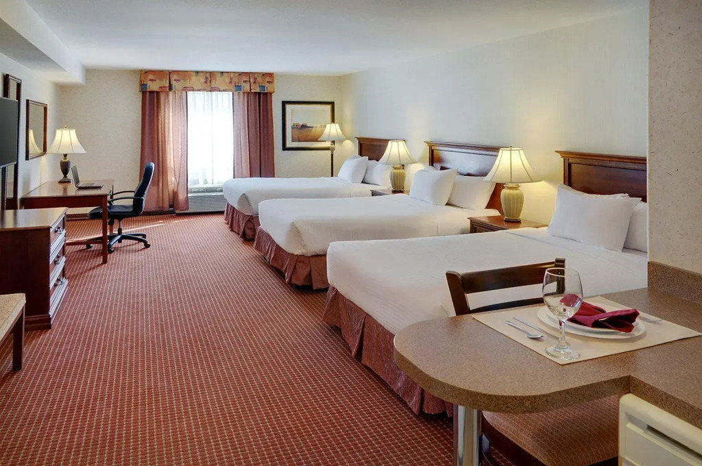 Pomeroy Inn and Suites Dawson Creek