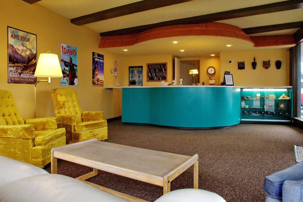 Tiki Lodge Motel