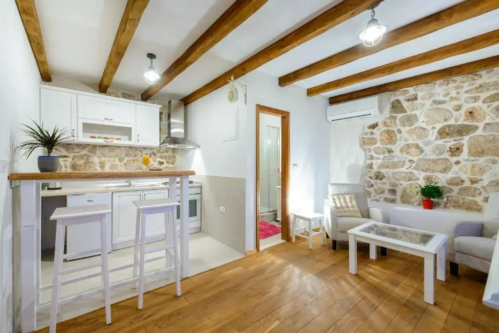 Villa Stone-Exceptional private Estate