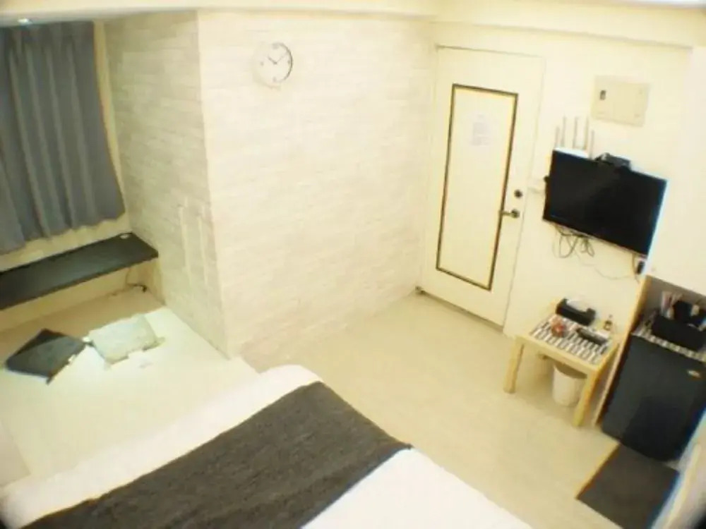 Travelers Little House 2