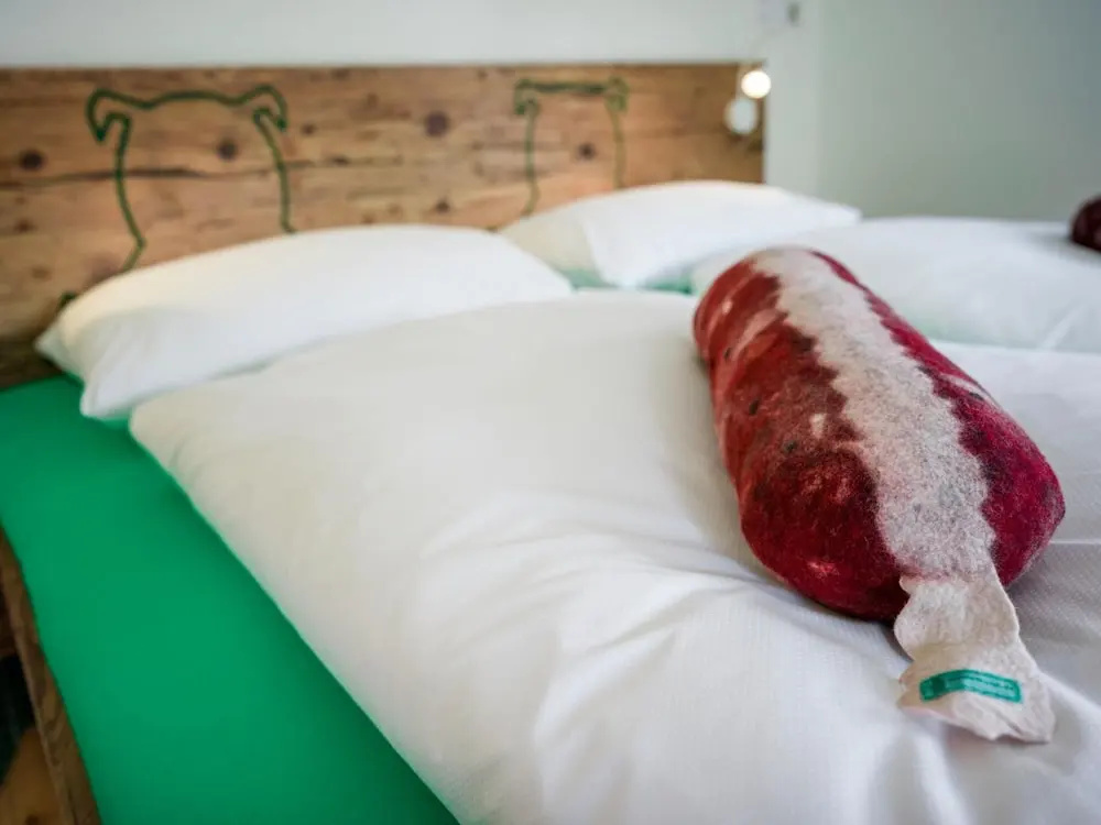 BRATWURSThotel