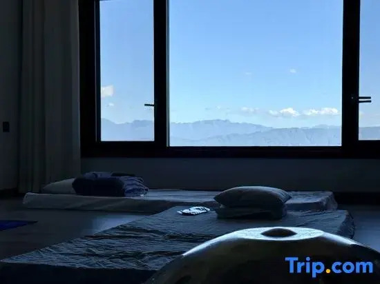 Wind Whispering Retreat • Mind-Body Rejuvenation •  Forest Villa  Hotel