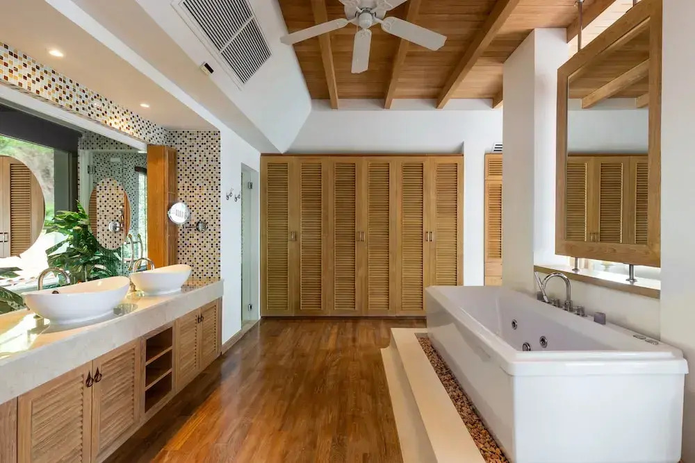 Spectacular Ocean Views 8BR Pool Villa Sawan in Patong! Relax & Play - Billiard, Table football, Gym & Sauna
