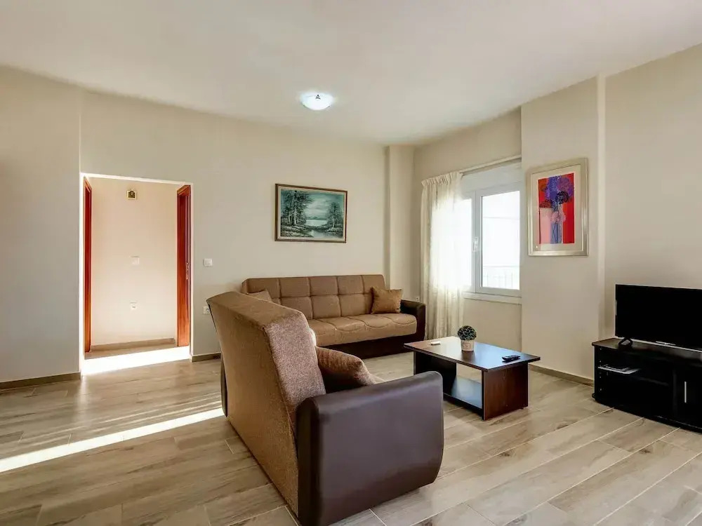 Seaview Studio in beautiful setting, west from Chania
