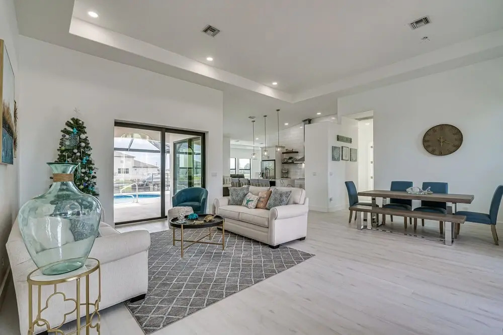 Dock + Lanai: Waterfront Escape in Cape Coral!