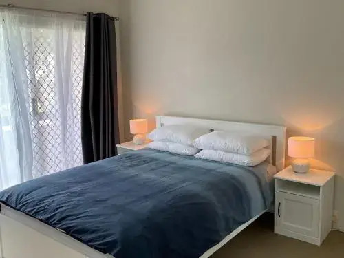 3 'Silvana Court', 26 Ajax Avenue - Neat Unit With Air Conditioning